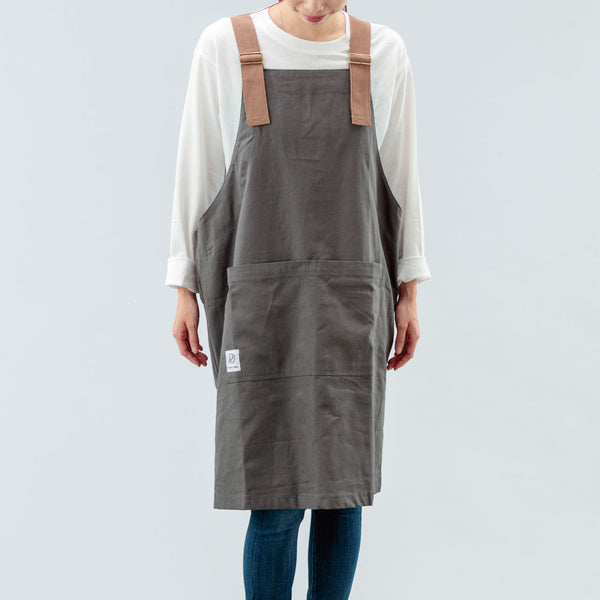 【2枚以上のご購入でお得】Peacetar Black Label カバーオールエプロン Soil Gray - キッチン・アウトドア・介護など作業着に人気【メール便は送料無料 / 日時指定不可】