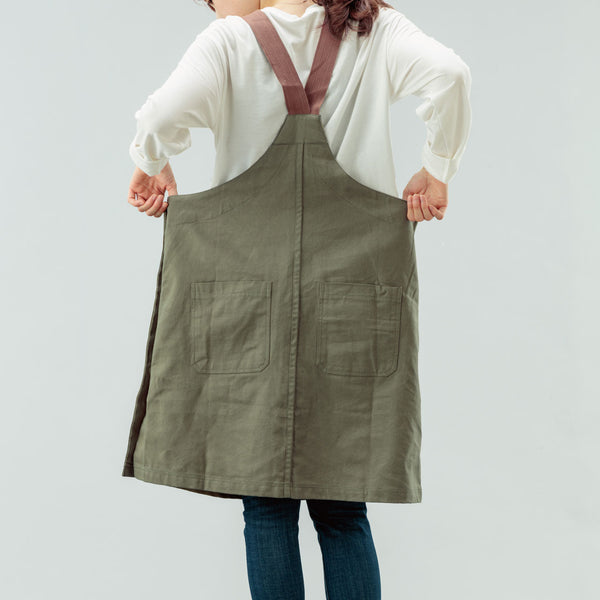 【2枚以上のご購入でお得】Peacetar Black Label カバーオールエプロン カーキ - キッチン・アウトドア・介護など作業着に人気【メール便は送料無料 / 日時指定不可】