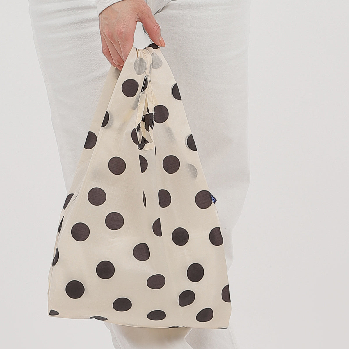 BABY BAGGU ブラックドット 手持ち